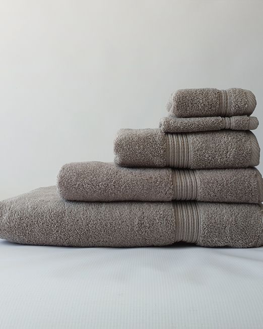 Colibri-stucco-towels-1